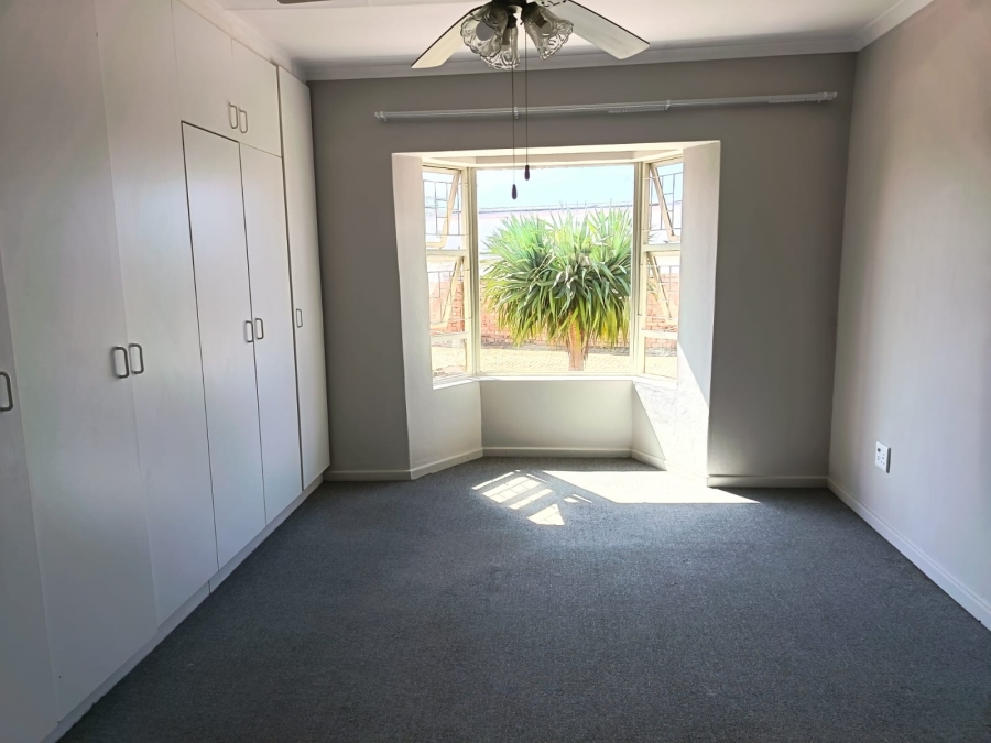 To Let 3 Bedroom Property for Rent in Jeffreys Bay Central Eastern Cape